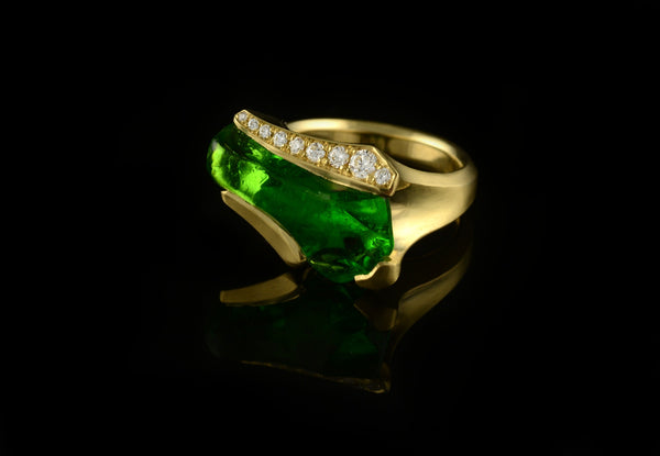 Carved yellow gold ring set with sea-glass and pave white diamonds