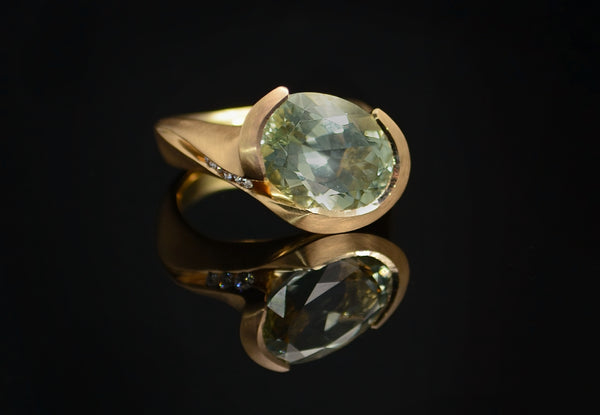 Carved gold cocktail ring with green tourmaline and diamonds