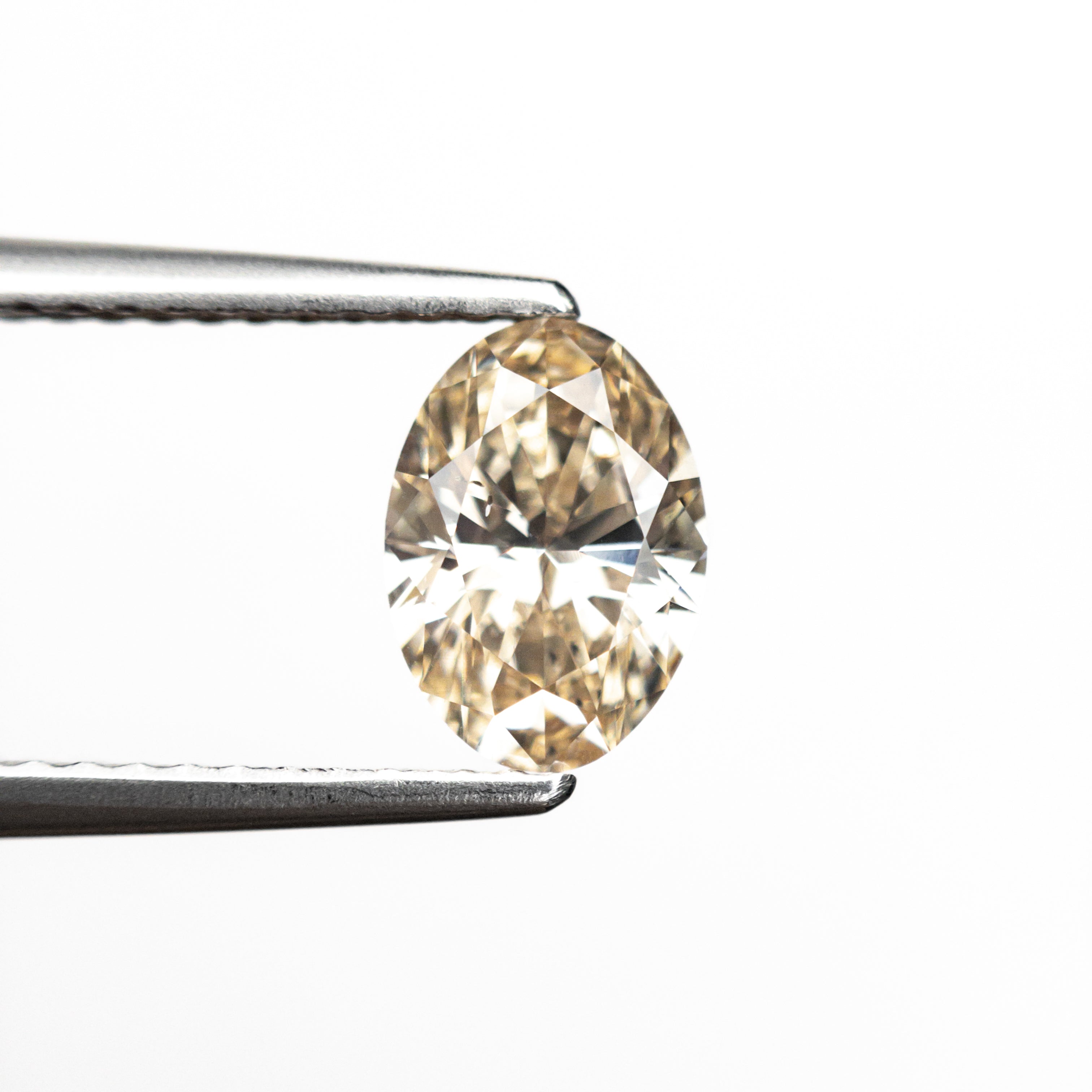 1.00ct 7.91x5.62x3.50mm SI2 C4 Oval Brilliant 🇨🇦 27081-13