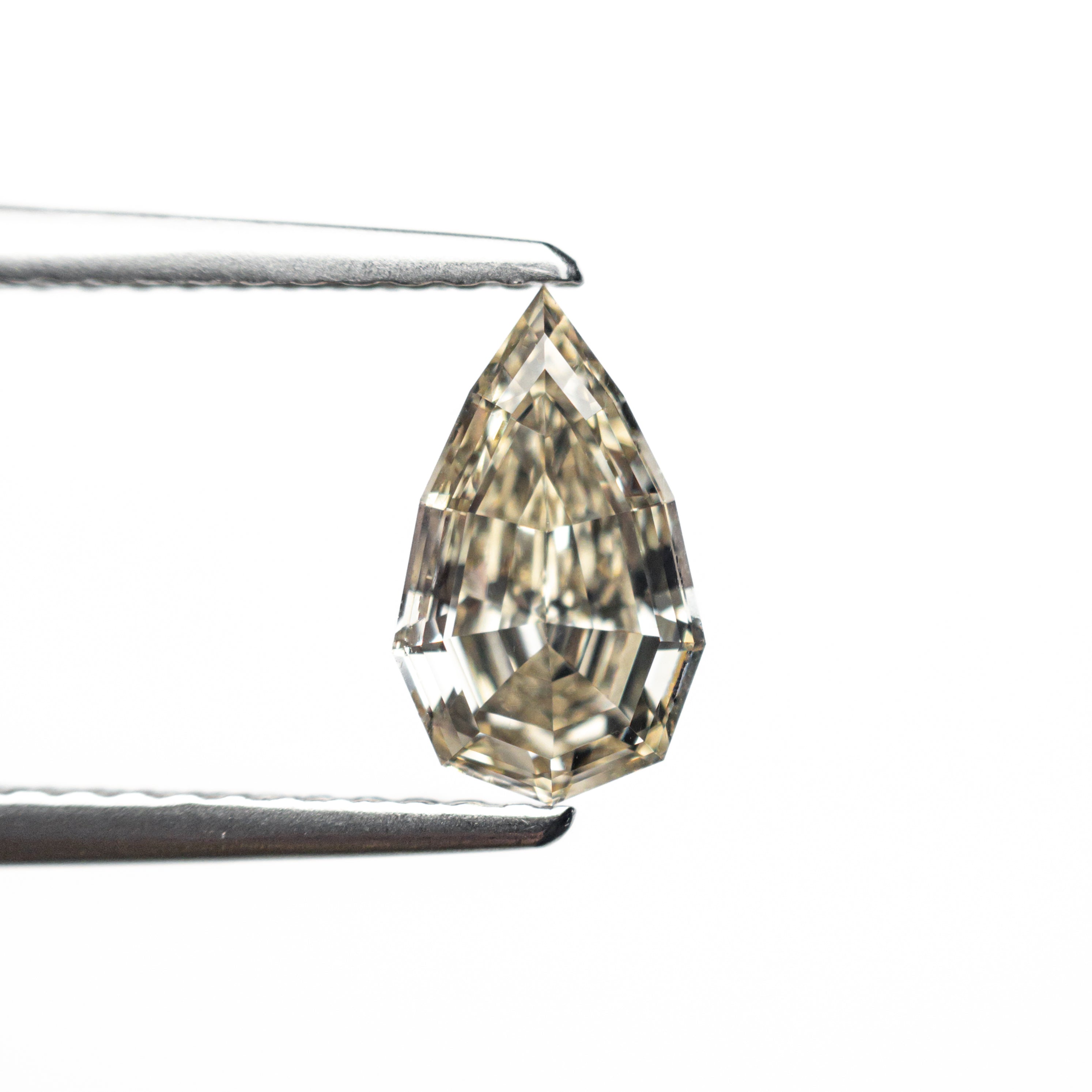 1.01ct 8.70x5.24x3.27mm VS2 C4 Geo Pear Step Cut 27082-10