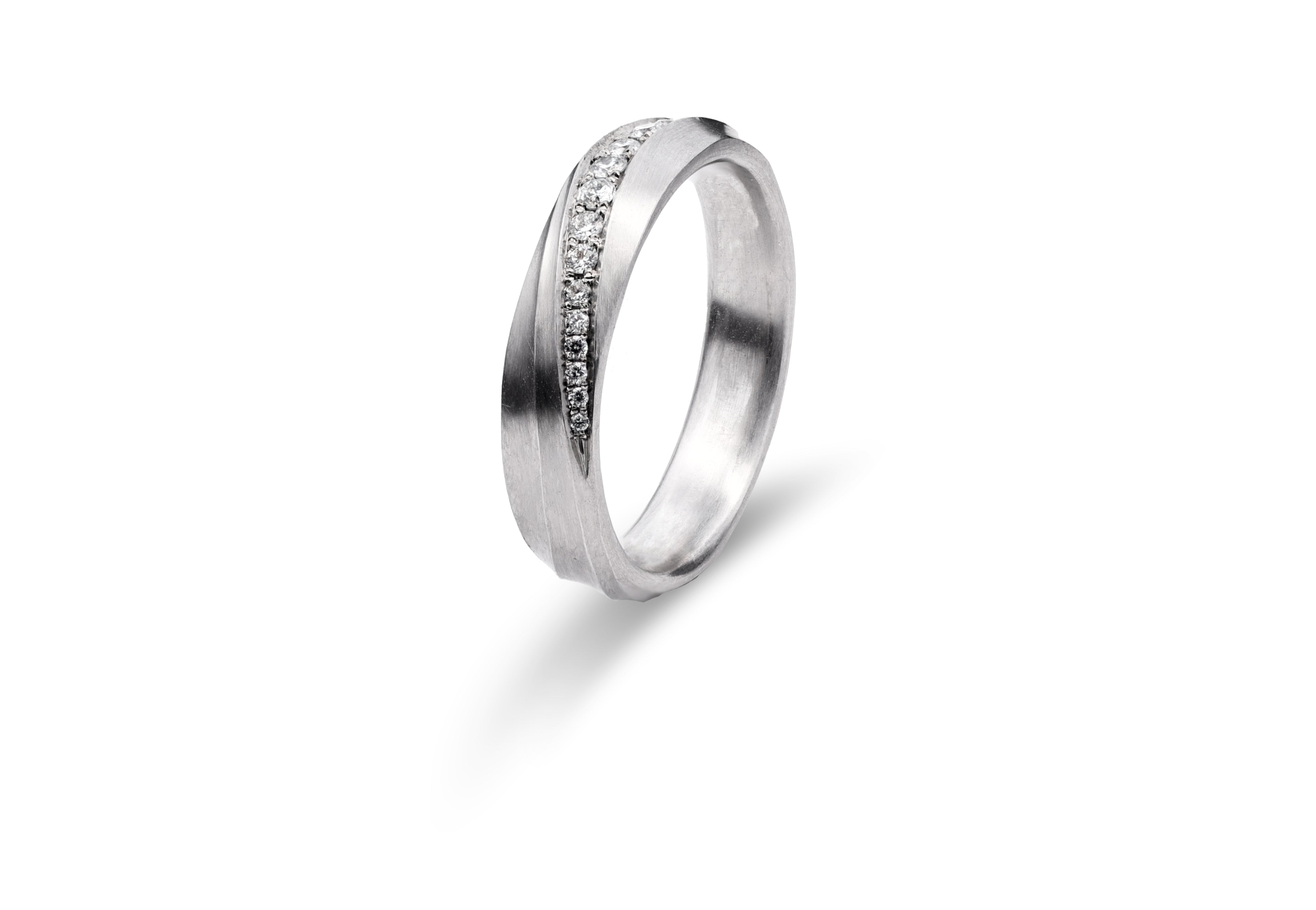 Platinum Diamond Aeolian IV Women's Wedding Band