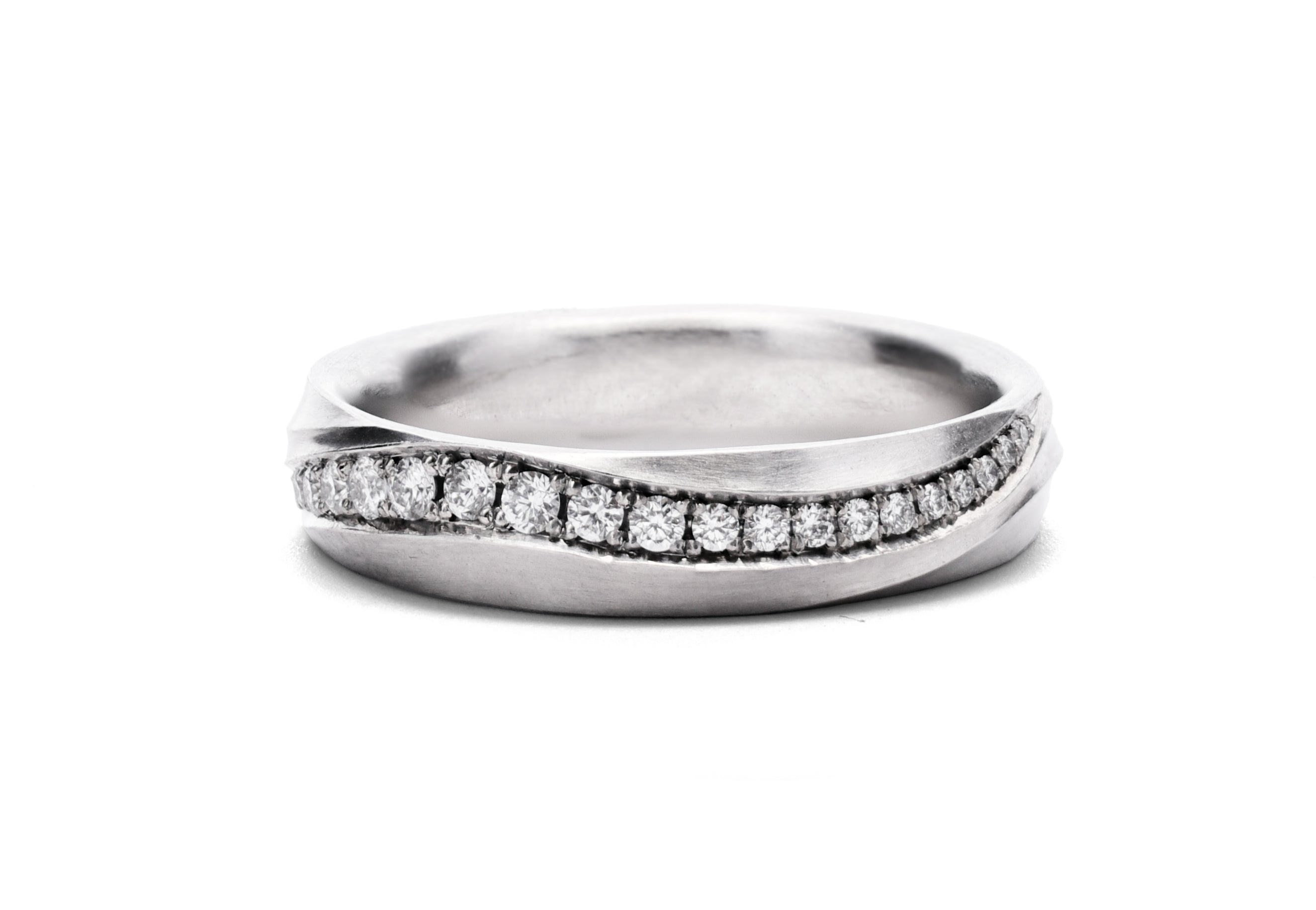 Platinum Diamond Aeolian IV Women's Wedding Band