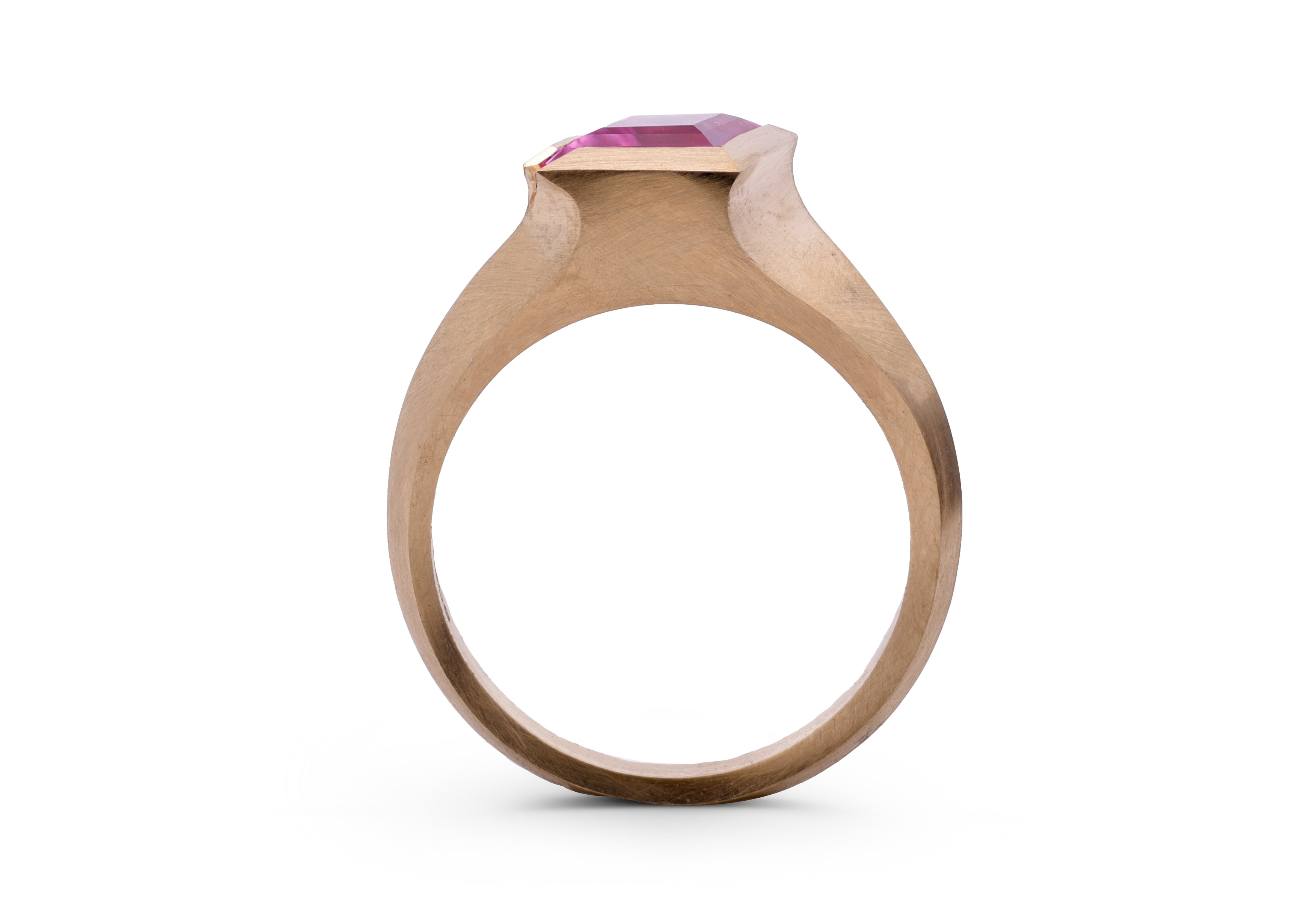 18ct Rose Gold Pink Sapphire Kite Aegis Ring