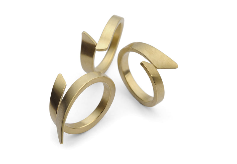 18 carat gold forged gold rings