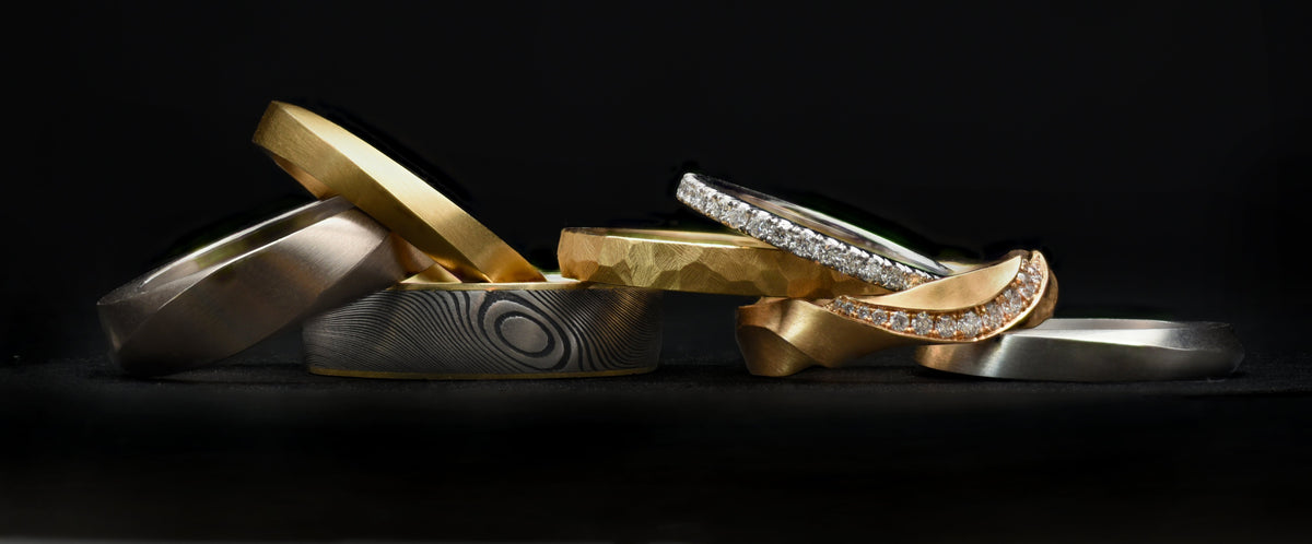 How can we personalise our wedding rings?