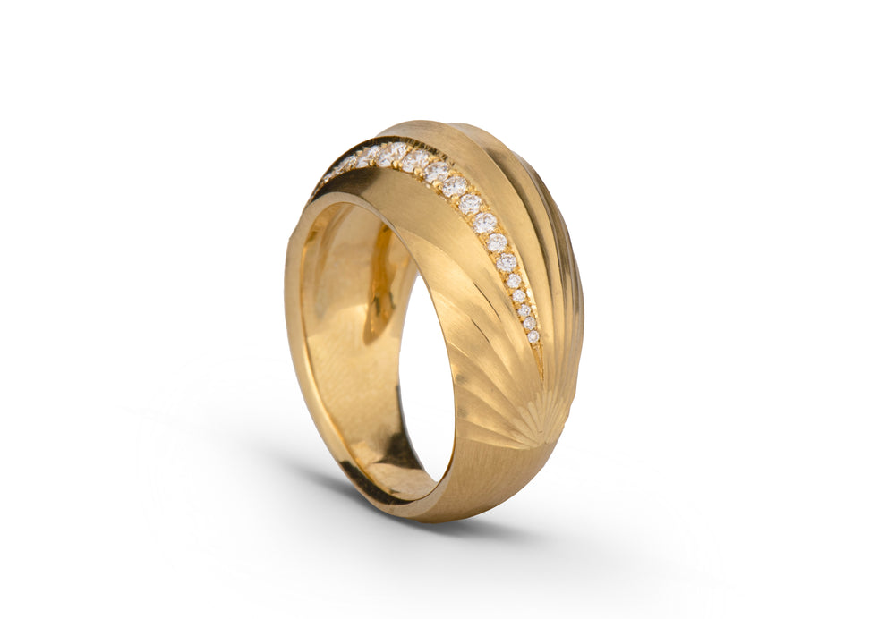 Ring Shell Signet Gold main image 1