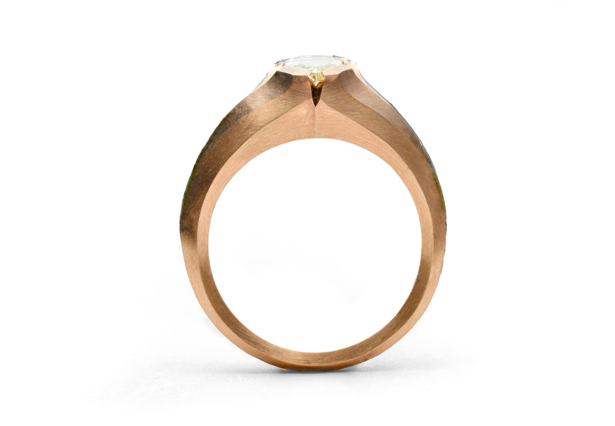 18ct Rose Pear Shaped Champagne Diamond Faceted Arris Ring