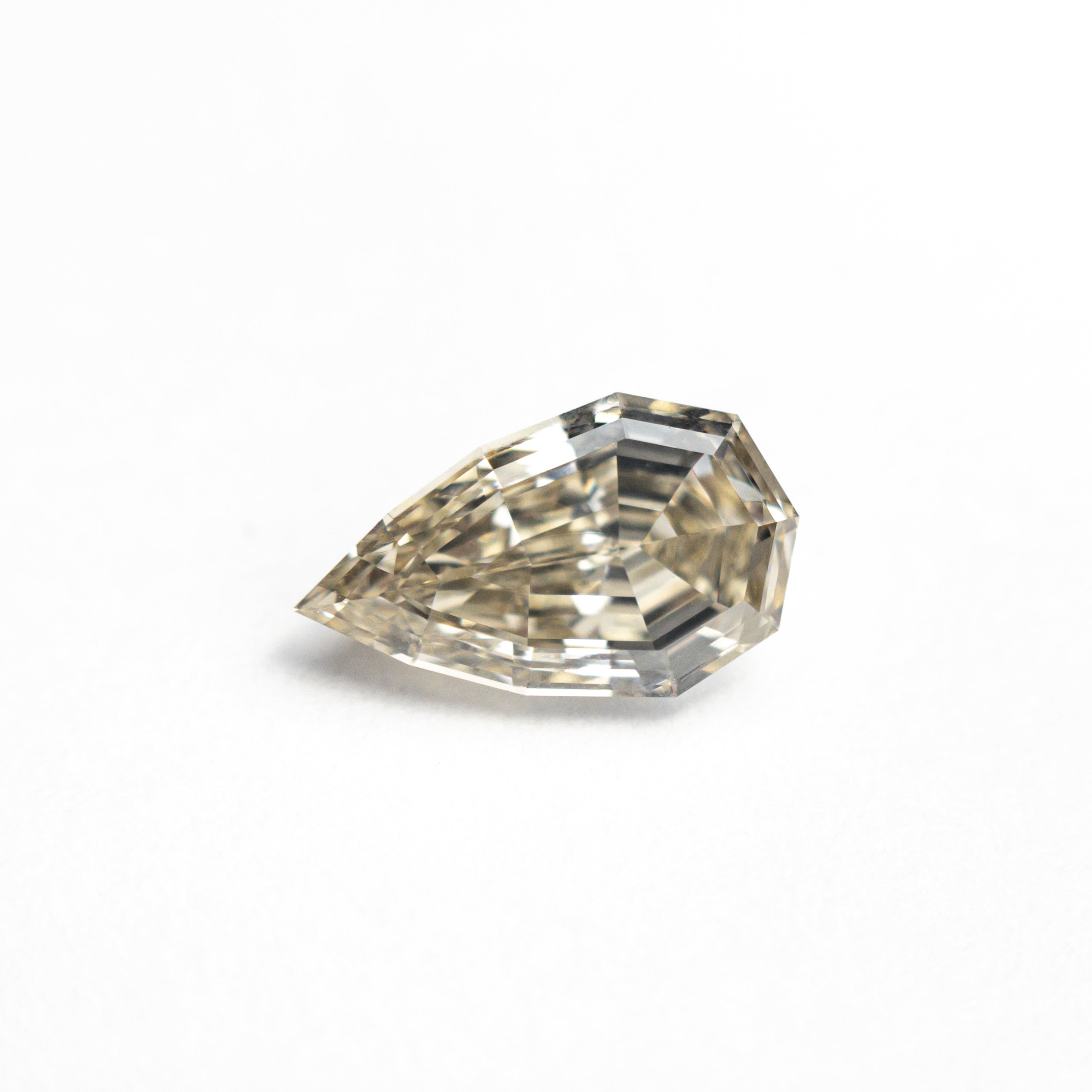 1.01ct 8.70x5.24x3.27mm VS2 C4 Geo Pear Step Cut 27082-10