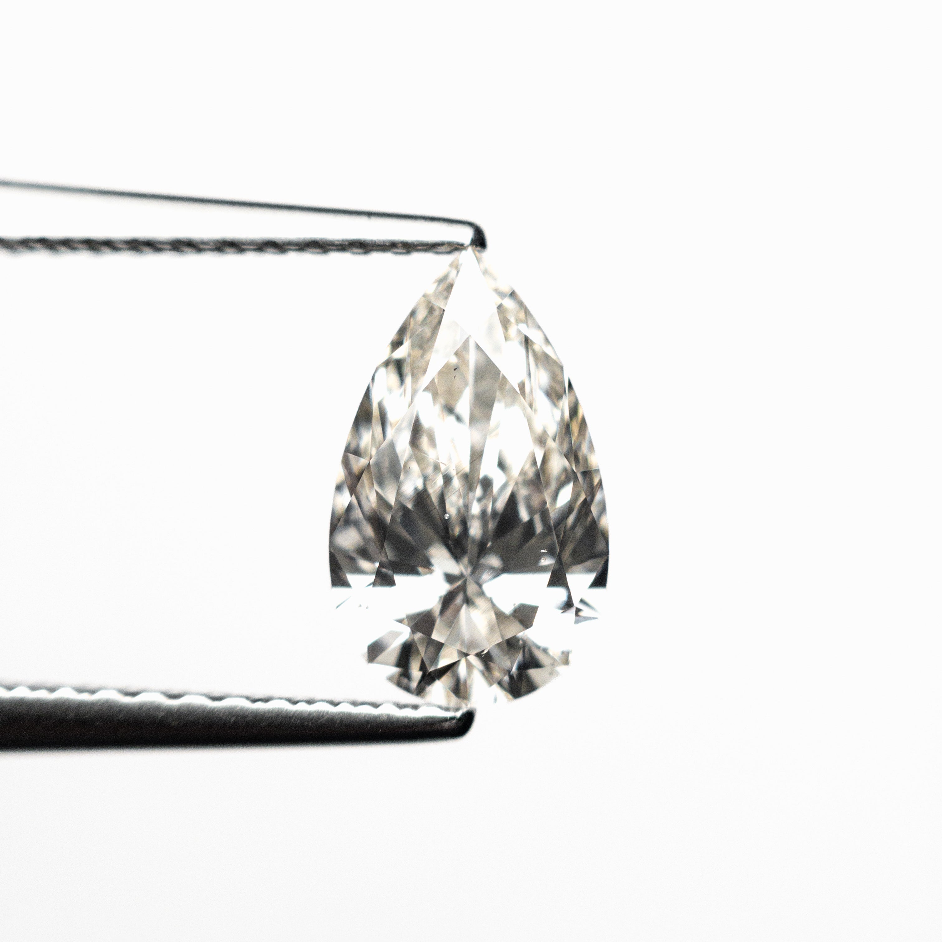 1.04ct 9.18x5.57x3.34mm SI2 K Pear Brilliant 27098-01