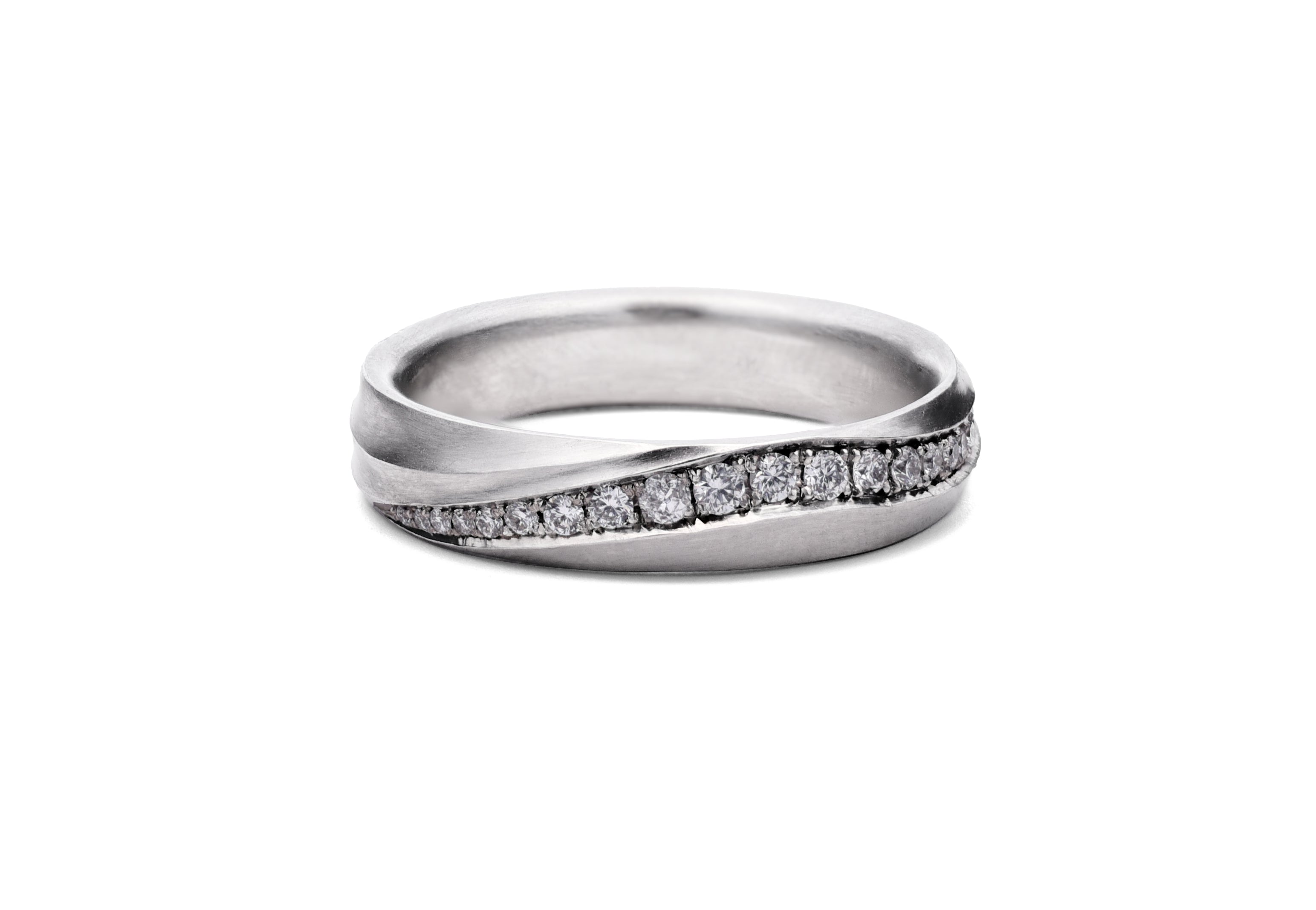 Platinum Diamond Aeolian IV Women's Wedding Band
