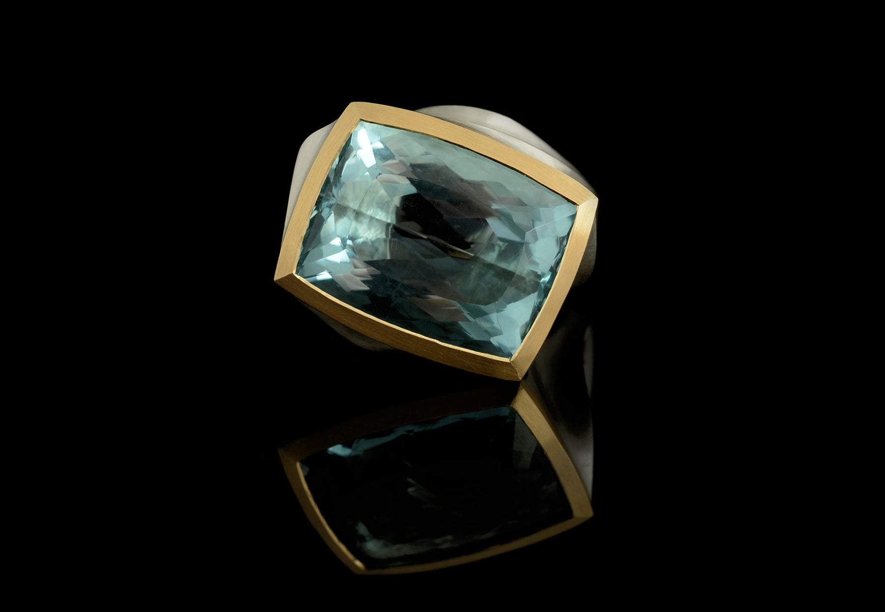Arris blue gemstone yellow gold and silver ring