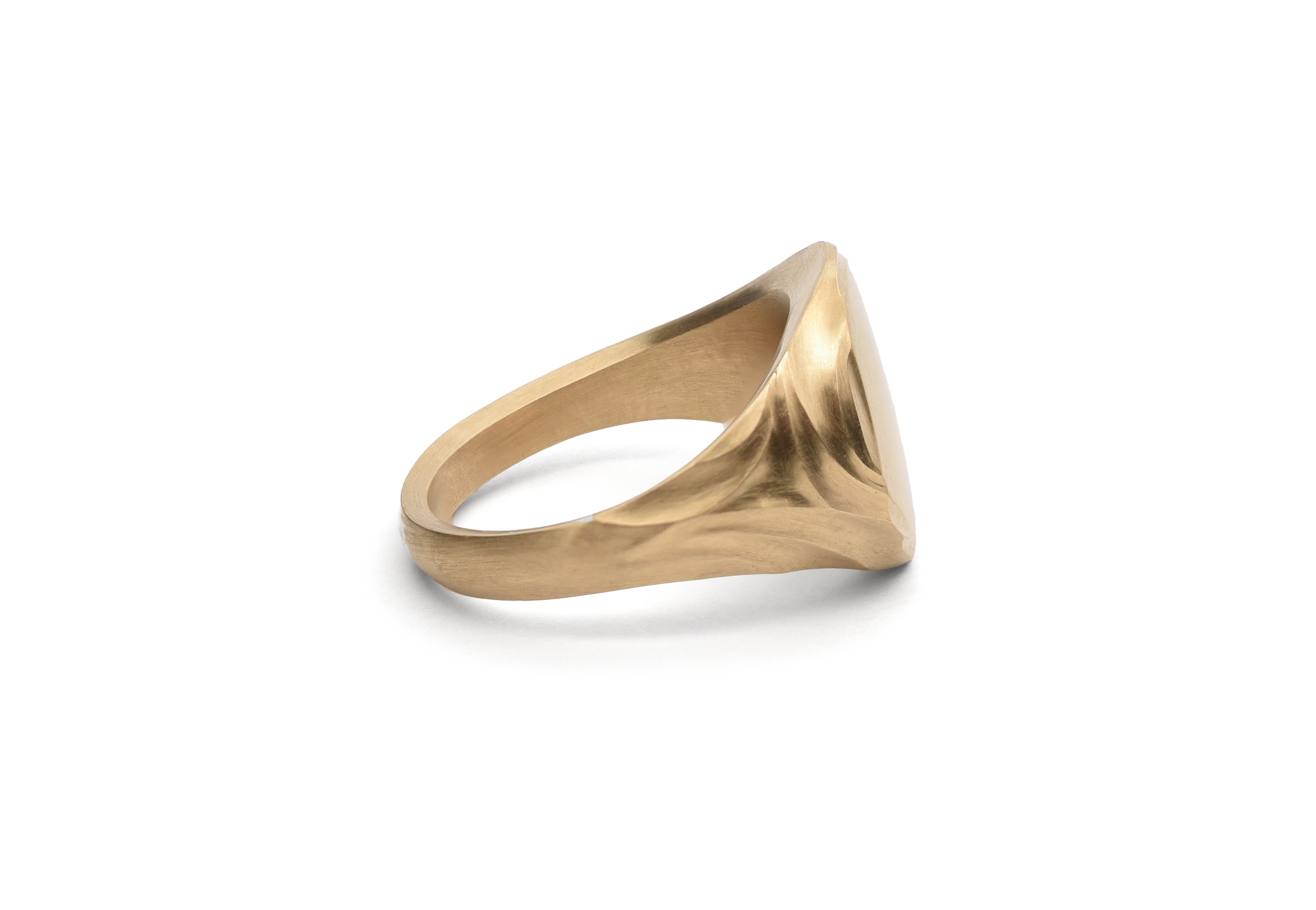 18ct Yellow Gold Aeolian Signet Ring
