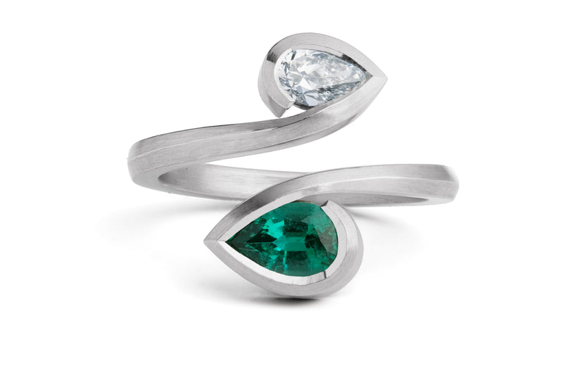 Emerald and diamond twist ring Clearance