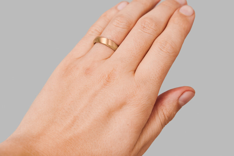 Mens thin deals gold wedding band